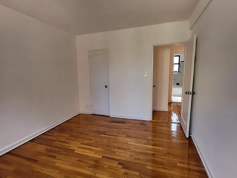 1275 E 5th St #3G — Photo 7