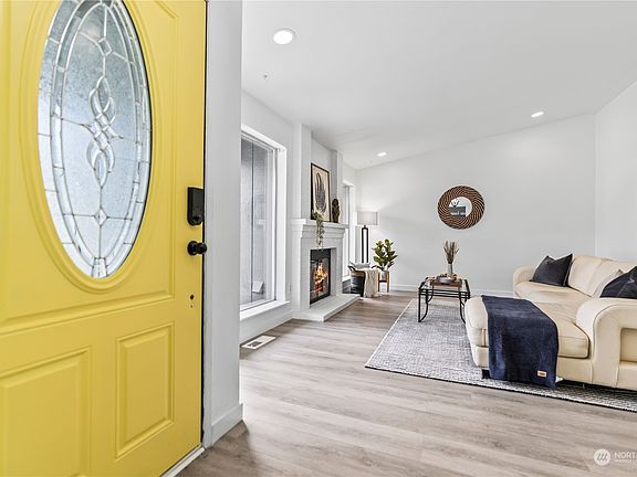 4th image of 3535 Monticola Drive