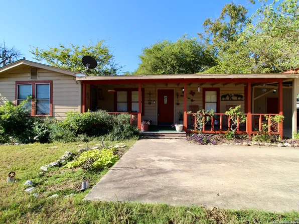 19411 Somerset, Lytle, TX 78052