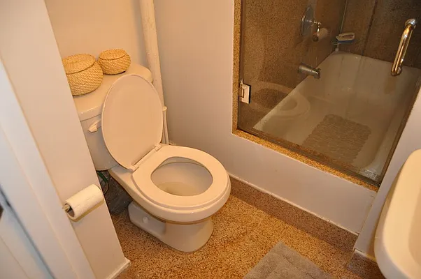 Rented by Sky Management | media 75