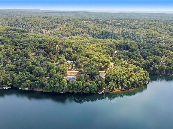 50th image of 2137 N Lake View Dr