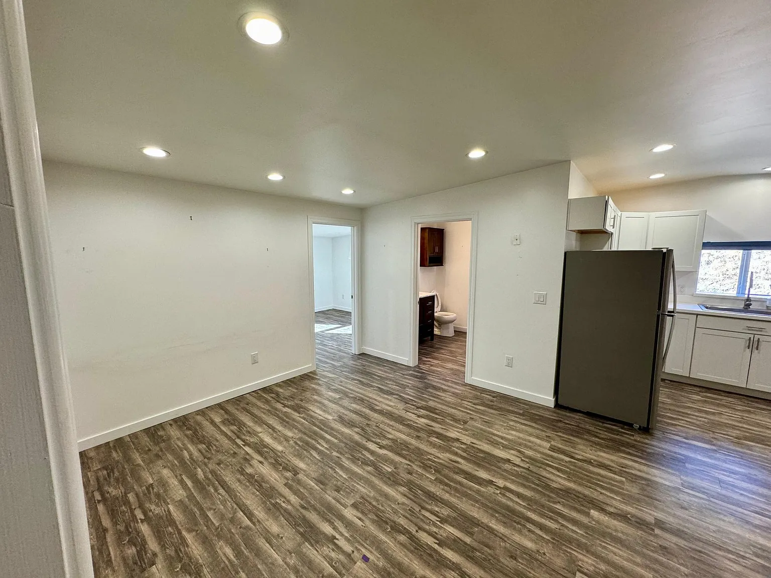 660 Brush Creek Rd — Photo 2