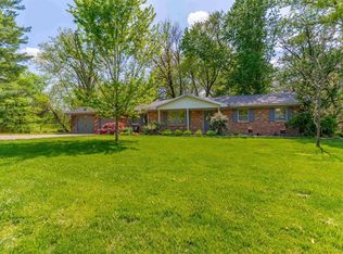 1220 Schenk Rd, Evansville, IN 47720