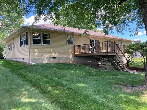 3rd image of 2304 Country Club Dr