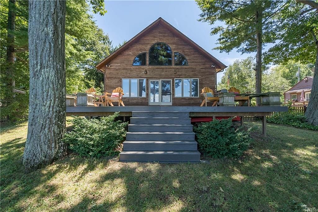 21665 Storrs Rd, Sackets Harbor, NY 13685 Zillow