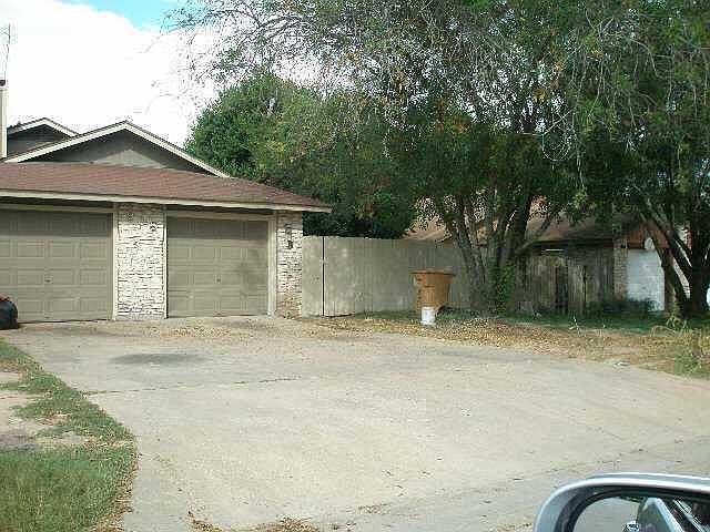 2nd image of 908 Bird Creek Dr