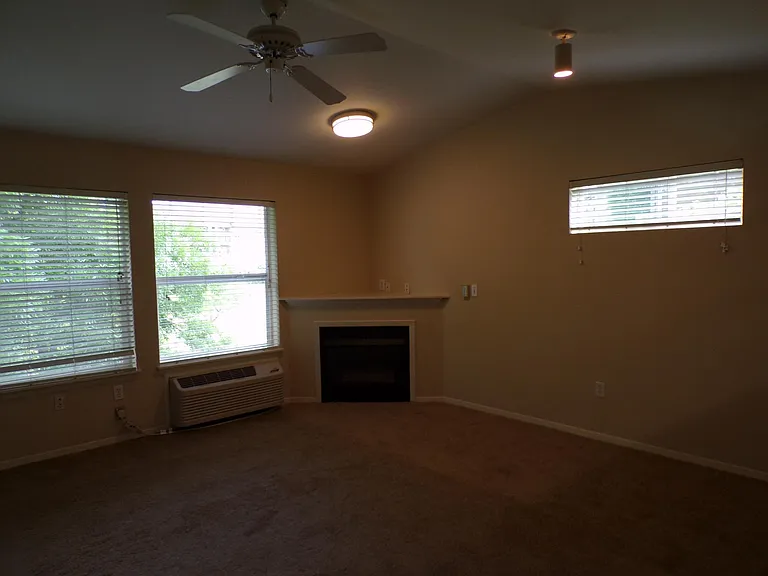 15052 NW Central Dr #908 — Photo 4