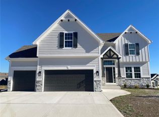 11817 N Bellaire Ave, Kansas City, MO 64156