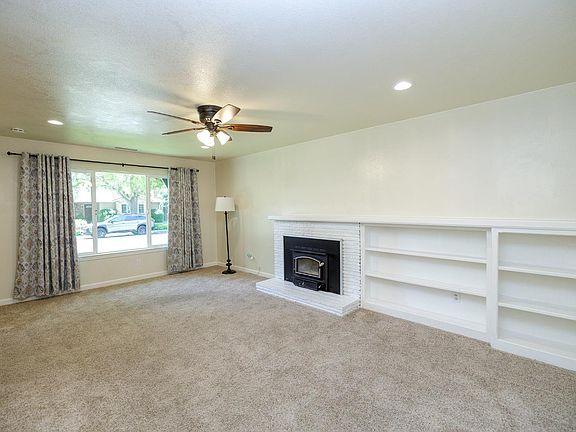 2nd image of 1618 Silkwood Dr