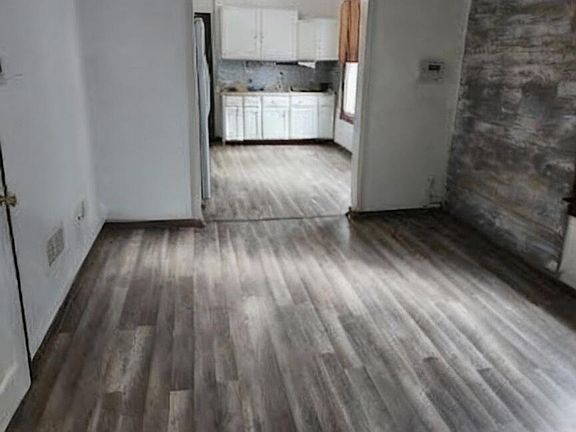 5th image of 3350 Maple St