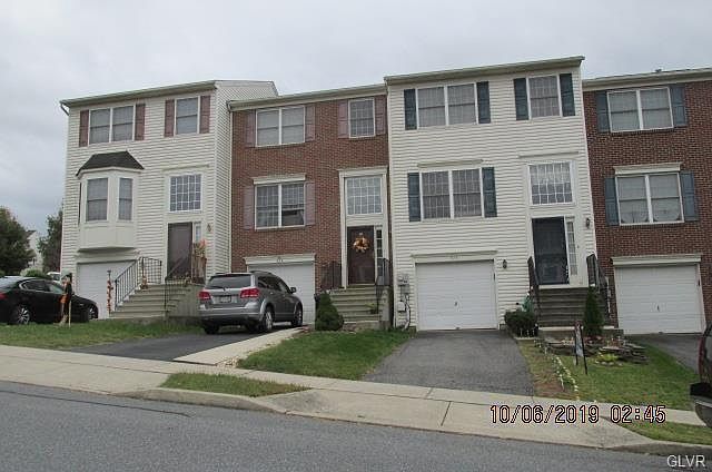 1st image of 426 S Oak St