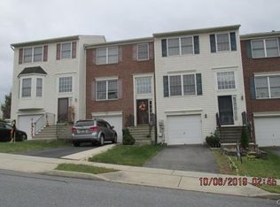 426 S Oak St, Freemansburg, PA 18017