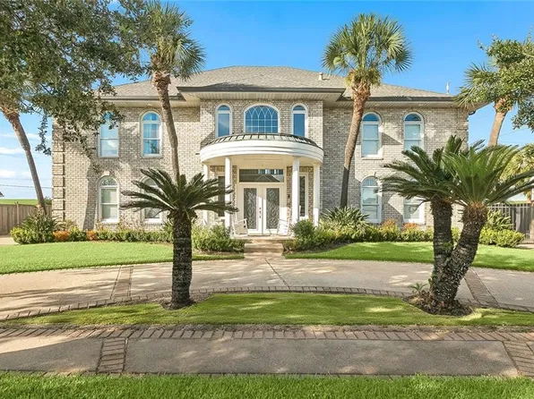 510 Carmenere Dr, Kenner, LA 70065