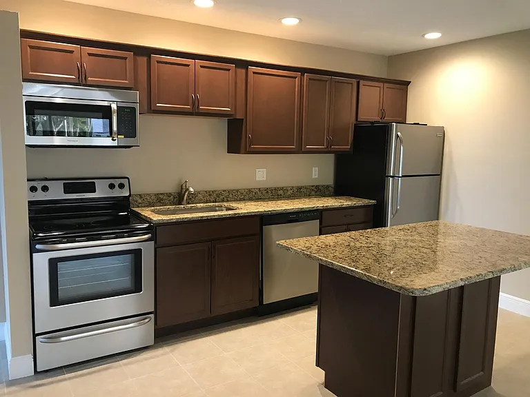 4305 Cypress Ln — Photo 2