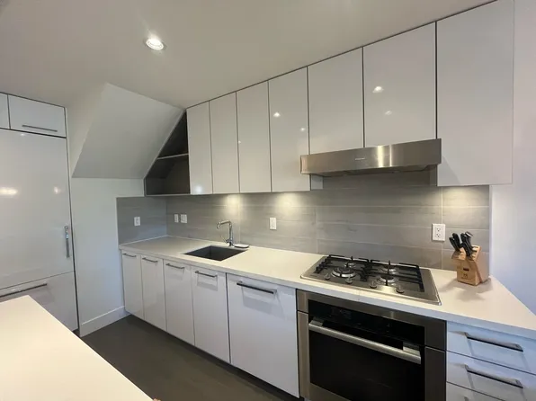 1628 W 4th Ave #409, Vancouver, BC V6J 0G6