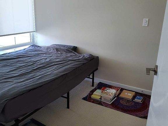 5th image of 4485 Skyline Dr #3005