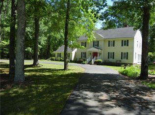 10911 Ramshorn Rd, Midlothian, VA 23113