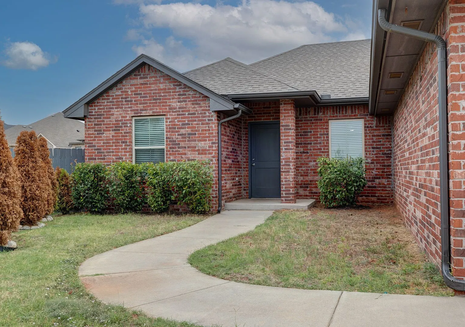 4 Bedroom 2 Bath *Deer Creek Schools* — Photo 2