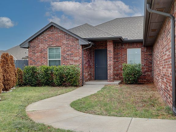 2nd image of 6259 NW 177th Cir