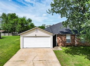 1665 N Boxley Ave, Fayetteville, AR 72704