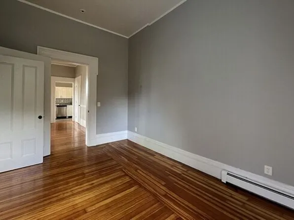 115 Nesmith St #3, Lowell, MA 01852