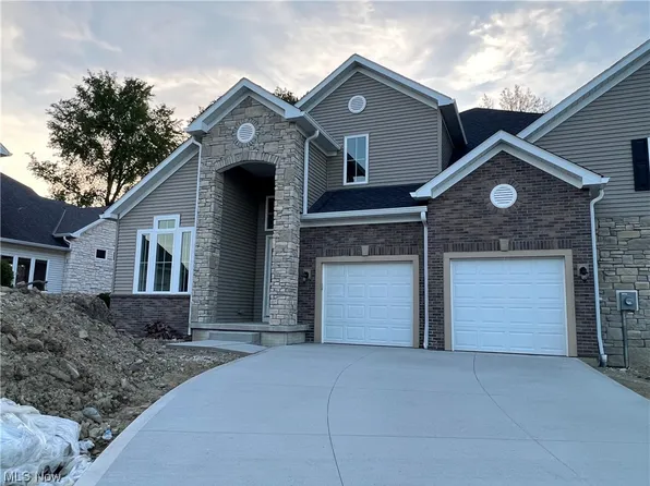 384 W Inverness Dr, Highland Heights, OH 44143