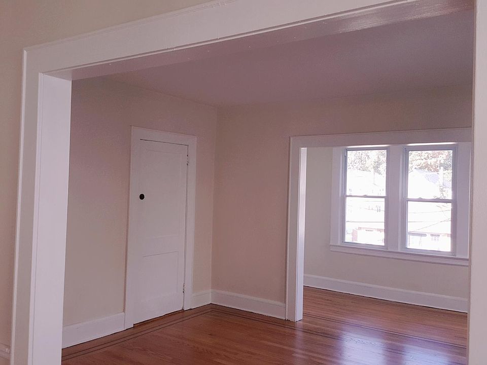 1st image of 9 Wilfred St Floor 2
