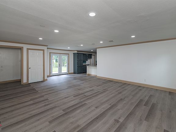 5th image of 2908 Despot Rd