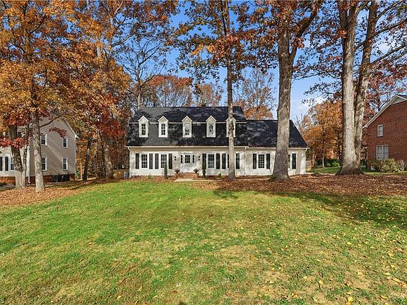 5th image of 6017 Ashley Park Dr