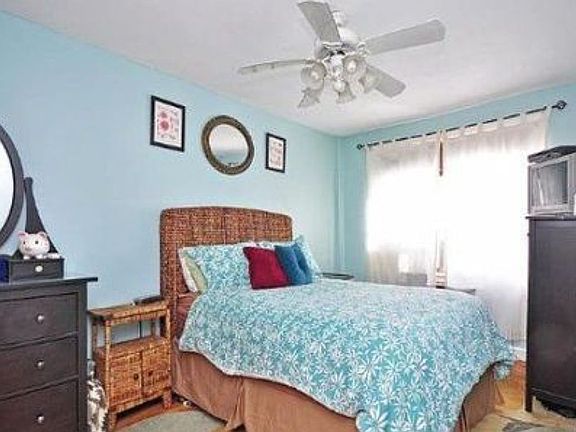2nd image of 9 Edwards St APT 1F