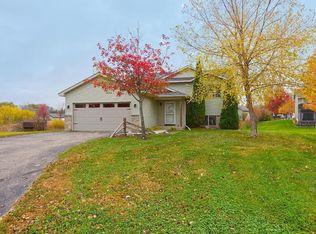 151 8th St S, Winsted, MN 55395