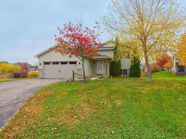 151 8th St S, Winsted, MN 55395