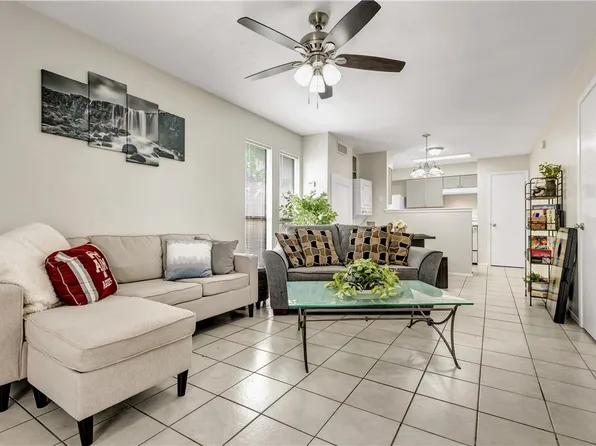 1520 Hawk Tree Dr #A, College Station, TX 77845