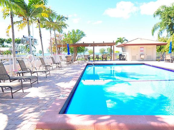 4th image of 104500 Overseas Hwy APT C-203