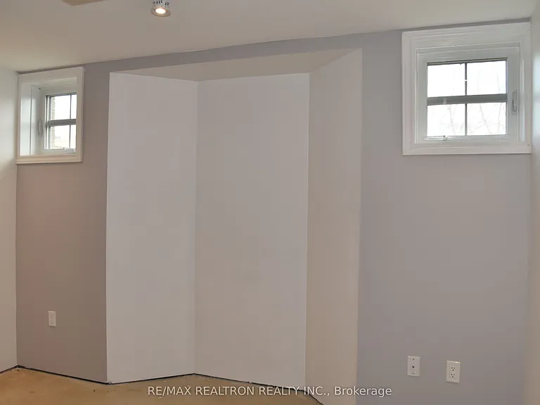 15 Burning Springs Pl — Photo 38