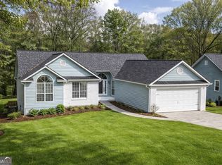 1515 Smoke Hill Dr, Hoschton, GA