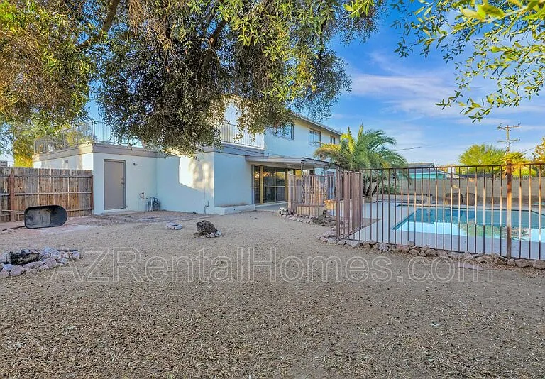 966 E La Jolla Dr — Photo 31