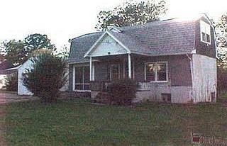 2nd image of 534 W Champion Ave