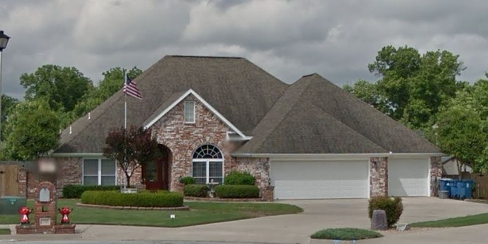 1st image of 2301 SW Clover Ct