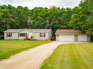 W7089 Chicago Rd, Wautoma, WI 54982