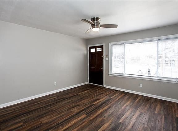 3rd image of 2145 Bellevue Ave