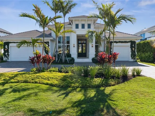 592 Pine Grove LN, NAPLES, FL 34103