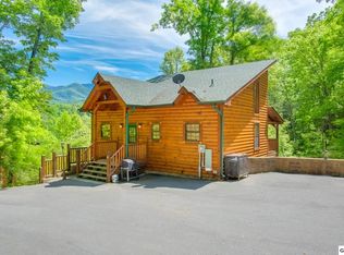 406 Maples Rd, Gatlinburg, TN 37738