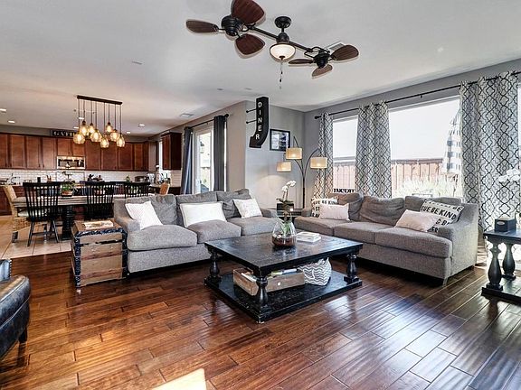 4th image of 2549 Parrish Ct