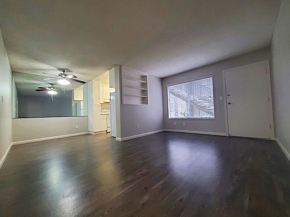 2nd image of 3946 Idaho St #3952-02