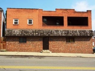 3060 Chartiers Ave #1, Pittsburgh, PA 15204