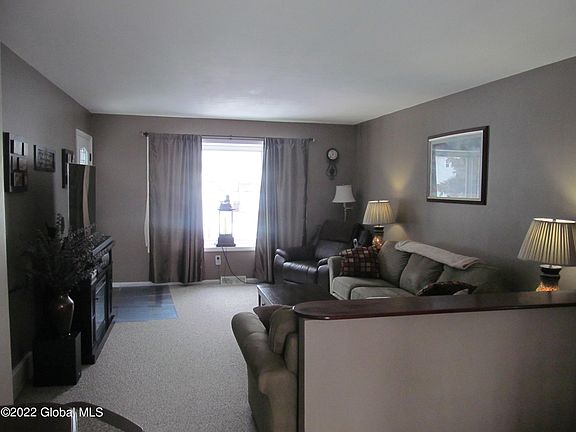4th image of 12 Bellevue St