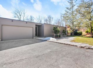 178 Sleepy Hollow Rd, New Canaan, CT 06840