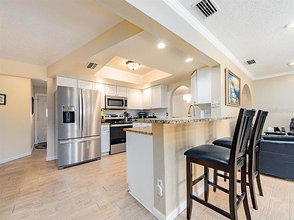 4th image of 12435 Monarch Cir