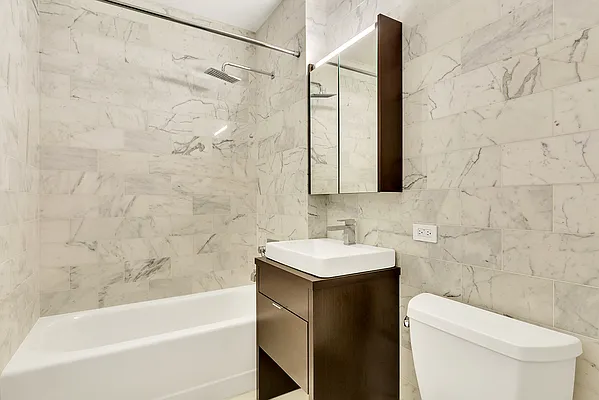 Rented by CORE | media 20